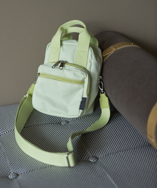 OUTDOOR PRODUCTS（アウトドアプロダクツ）の「OUTDOOR PRODUCTS × Firsthand/アウトドアプロダクツ 別注 ショルダーハンドバッグ（ショルダーバッグ・レディース・グリーン/ドット/レッド/ピンク・ONE SIZE）」の2枚目の写真