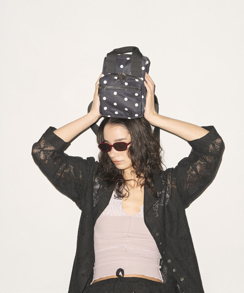 OUTDOOR PRODUCTS（アウトドアプロダクツ）の「OUTDOOR PRODUCTS × Firsthand/アウトドアプロダクツ 別注 ショルダーハンドバッグ（ショルダーバッグ・レディース・グリーン/ドット/レッド/ピンク・ONE SIZE）」の8枚目の写真