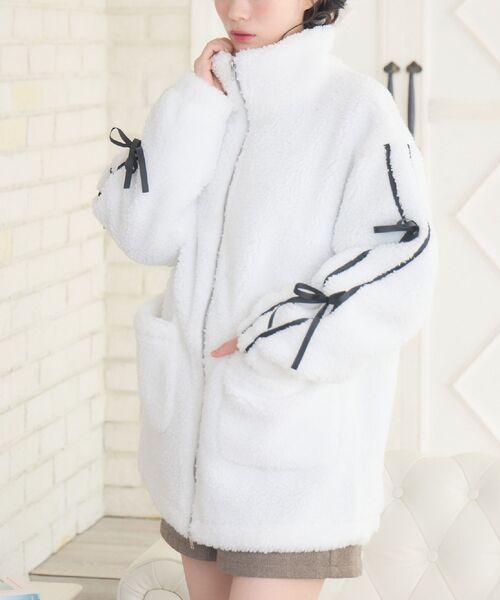 ems excite（エムズエキサイト）の「ラインリボンボアBZ（ブルゾン・レディース・ナチュラル/ブラック/ブラウン・FREE）」の3枚目の写真