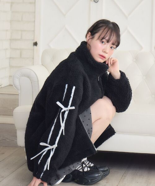 ems excite（エムズエキサイト）の「ラインリボンボアBZ（ブルゾン・レディース・ナチュラル/ブラック/ブラウン・FREE）」の8枚目の写真