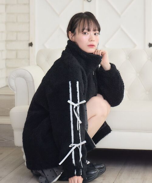 ems excite（エムズエキサイト）の「ラインリボンボアBZ（ブルゾン・レディース・ナチュラル/ブラック/ブラウン・FREE）」の9枚目の写真