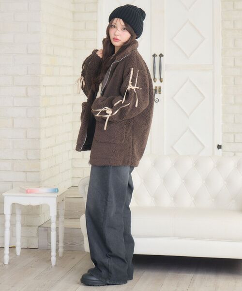 ems excite（エムズエキサイト）の「ラインリボンボアBZ（ブルゾン・レディース・ナチュラル/ブラック/ブラウン・FREE）」の17枚目の写真