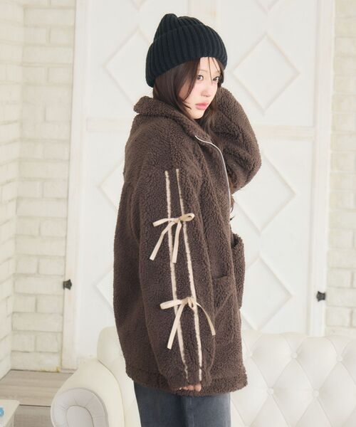 ems excite（エムズエキサイト）の「ラインリボンボアBZ（ブルゾン・レディース・ナチュラル/ブラック/ブラウン・FREE）」の14枚目の写真