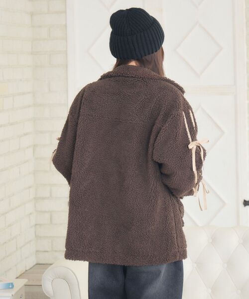 ems excite（エムズエキサイト）の「ラインリボンボアBZ（ブルゾン・レディース・ナチュラル/ブラック/ブラウン・FREE）」の13枚目の写真