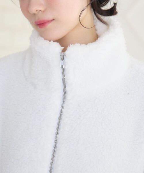 ems excite（エムズエキサイト）の「ラインリボンボアBZ（ブルゾン・レディース・ナチュラル/ブラック/ブラウン・FREE）」の11枚目の写真