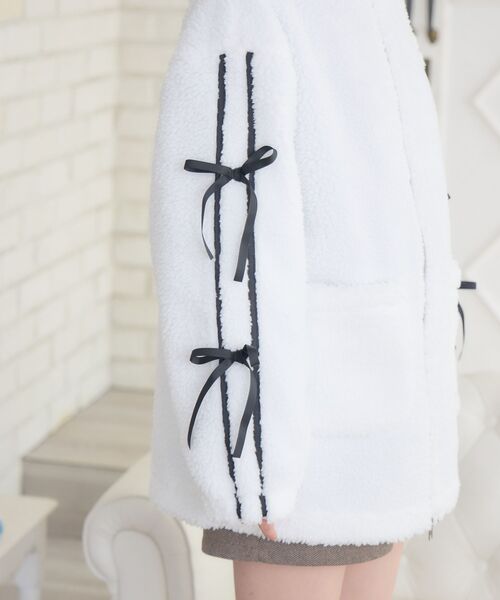 ems excite（エムズエキサイト）の「ラインリボンボアBZ（ブルゾン・レディース・ナチュラル/ブラック/ブラウン・FREE）」の8枚目の写真