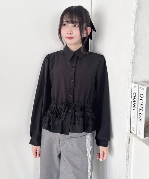 Loueme(ルエム)の「ペプラムフリルシャツブラウス(シャツ/ブラウス・レディース・ライトブルー/ブラック/ホワイト・FREE)」の10枚目の写真
