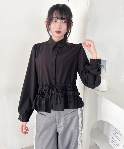 Loueme(ルエム)の「ペプラムフリルシャツブラウス(シャツ/ブラウス・レディース・ライトブルー/ブラック/ホワイト・FREE)」の11枚目の写真