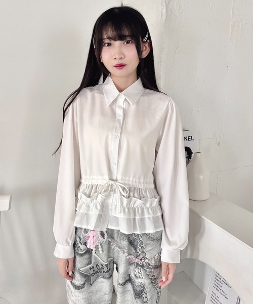 Loueme(ルエム)の「ペプラムフリルシャツブラウス(シャツ/ブラウス・レディース・ライトブルー/ブラック/ホワイト・FREE)」の17枚目の写真