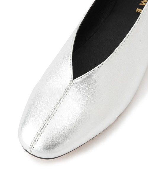 REMME(レメ)の「【REMME/レメ】SHEEP LEATHERフラットシューズ(パンプス・レディース・シルバー/オフホワイト/ブラック・40/38/36)」の6枚目の写真
