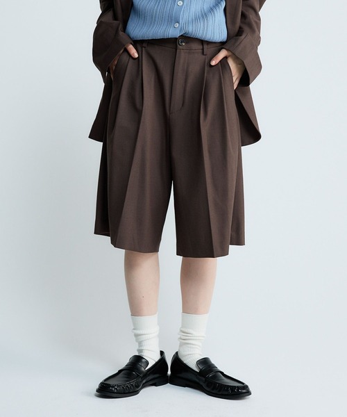 JEANASIS(ジーナシス)の「【SET UP対応】2タックハーフパンツ/638834(スラックス・レディース・ブラック/ブラウン・FREE)」の1枚目の写真