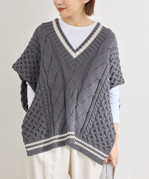 IENA（イエナ）の「チルデンマントプルオーバー（ニット/セーター・レディース・ホワイト/チャコールグレー・FREE）」の6枚目の写真