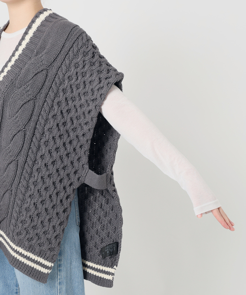 IENA（イエナ）の「チルデンマントプルオーバー（ニット/セーター・レディース・ホワイト/チャコールグレー・FREE）」の10枚目の写真