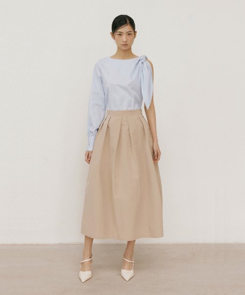 LUCIR ZU(ルシールズ)の「Padded Pleats Skirt (beige)(スカート・レディース・その他・S/M)」の2枚目の写真