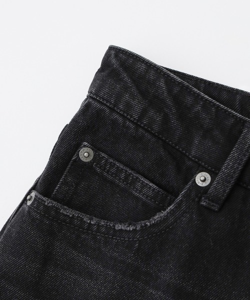 X-girl（エックスガール）の「FACE PATCH LOOSE FIT STRAIGHT PANTS（デニムパンツ・レディース・ブラック/インディゴブルー・S/M/XS）」の8枚目の写真