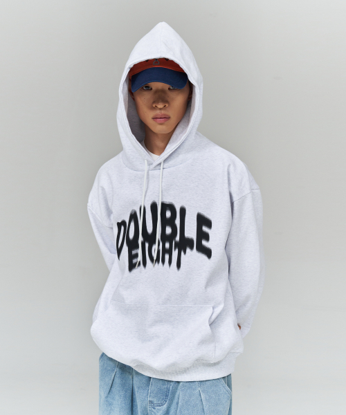 DOUBLE EIGHT（ダブルエイト）の「スプレーロゴフードパーカー（ホワイトメランジ）（パーカー・メンズ・ホワイト・FREE）」の4枚目の写真