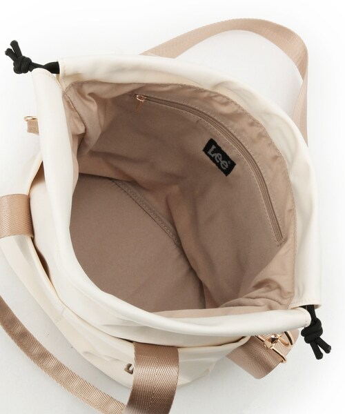 Lee(リー)の「【Lee別注/撥水】巾着ショルダーバッグ(ショルダーバッグ・レディース・グレー/ブラック/ナチュラル/ピンク系/アイボリー系7/ピンク系1・00)」の17枚目の写真