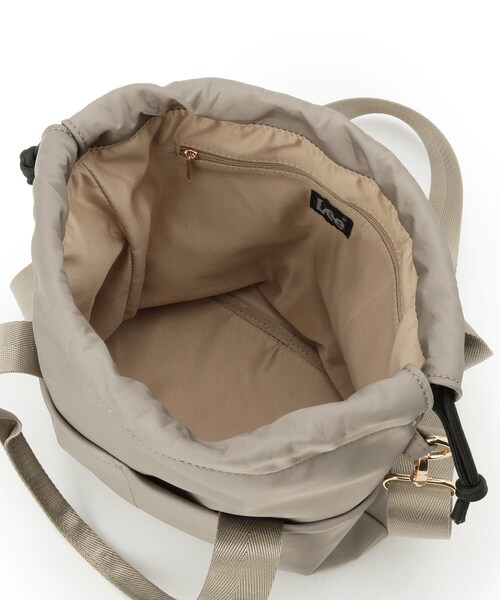 Lee(リー)の「【Lee別注/撥水】巾着ショルダーバッグ(ショルダーバッグ・レディース・グレー/ブラック/ナチュラル/ピンク系/アイボリー系7/ピンク系1・00)」の19枚目の写真