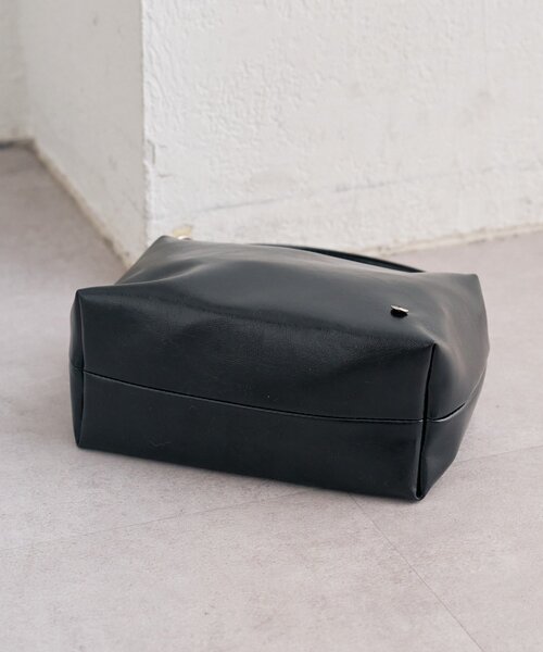 mystic（ミスティック）の「チャーム付きダブルハンドルミニＢＡＧ（トートバッグ・レディース・キャメル/ブラック・ONE SIZE）」の11枚目の写真