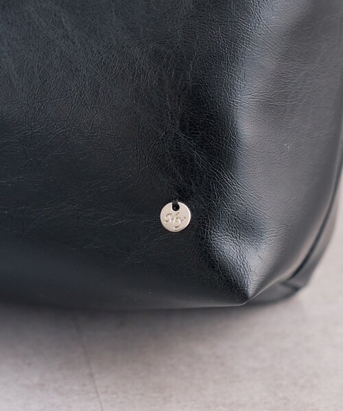 mystic（ミスティック）の「チャーム付きダブルハンドルミニＢＡＧ（トートバッグ・レディース・キャメル/ブラック・ONE SIZE）」の12枚目の写真