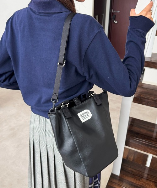 FREDRIK PACKERS(フレドリックパッカーズ)の「【FREDRIK PACKERS】EC限定 MISSION TOTE XS ECO LEATHER limited/ショルダーバッグ/ミニショルダー/ミニトート/手提げ(ショルダーバッグ・レディース・ブラック・FREE)」の7枚目の写真