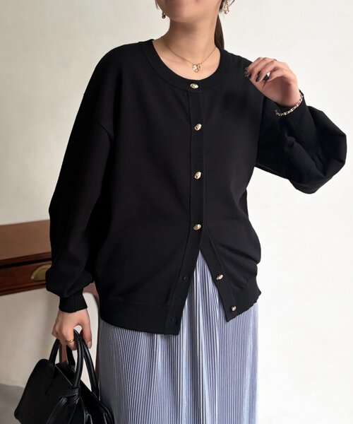 Chez toi（シェトワ）の「ニュアンスゴールドボタンカーディガン（カーディガン/ボレロ・レディース・ブルー/ブラック/アイボリー/ライム・FREE）」の3枚目の写真