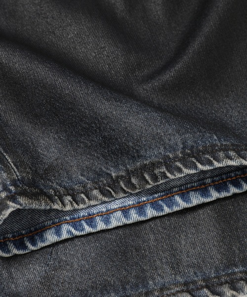 Acne Studios（アクネストゥディオズ）の「Acne Studios 2023 U Charcoal Leather（デニムパンツ・メンズ・ブラック・M/M）」の4枚目の写真