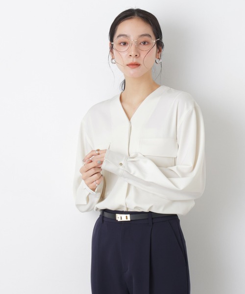 NANO universe（ナノユニバース）の「スキッパーポケットブラウス（シャツ/ブラウス・レディース・ピンクベージュ/オフホワイト/ネイビー・M/S）」の4枚目の写真