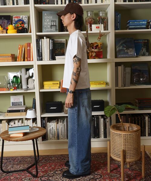 FFEIN(フェイン)の「【FFEIN(フェイン)】シューズグラフィックショート丈Tシャツ / Tシャツ クルーネック 半袖 プリント 革靴【短丈】(Tシャツ/カットソー・メンズ・ブラック/ネイビー/ホワイト・MEDIUM/SMALL/LARGE)」の11枚目の写真