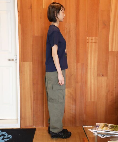 FFEIN(フェイン)の「【FFEIN(フェイン)】シューズグラフィックショート丈Tシャツ / Tシャツ クルーネック 半袖 プリント 革靴【短丈】(Tシャツ/カットソー・メンズ・ブラック/ネイビー/ホワイト・MEDIUM/SMALL/LARGE)」の18枚目の写真