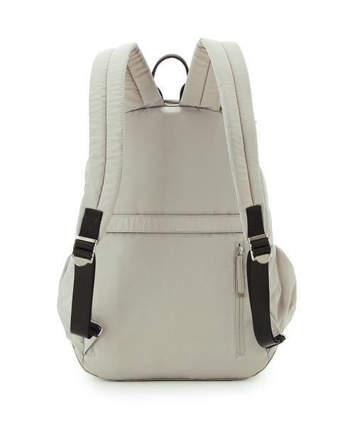 emmi(エミ)の「eco レザーミックスバックパック/撥水(バックパック/リュック・レディース・レッド/オリーブ/ブラック/アイボリー/ネイビー・F)」の11枚目の写真