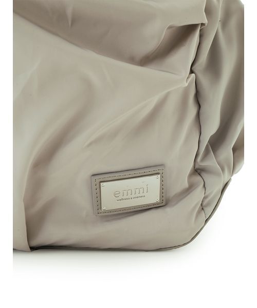 emmi(エミ)の「eco レザーミックスバックパック/撥水(バックパック/リュック・レディース・レッド/オリーブ/ブラック/アイボリー/ネイビー・F)」の13枚目の写真