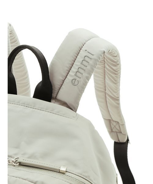 emmi(エミ)の「eco レザーミックスバックパック/撥水(バックパック/リュック・レディース・レッド/オリーブ/ブラック/アイボリー/ネイビー・F)」の15枚目の写真