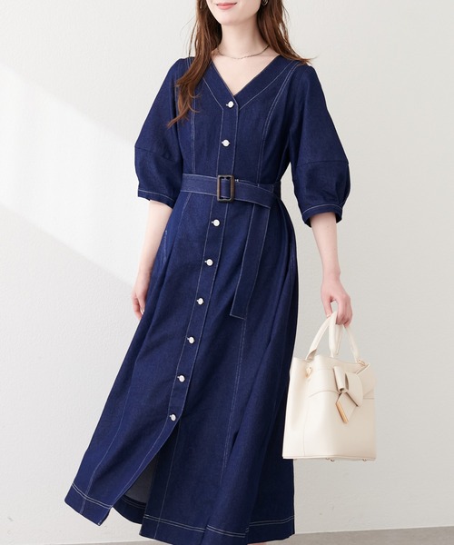 natural couture(ナチュラルクチュール)の「ストレッチデニムベルト付きワンピース(ワンピース・レディース・ブルー/サックスブルー・FREE)」の17枚目の写真