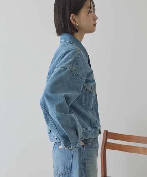 AMERICAN HOLIC(アメリカンホリック)の「ショート丈デニムジャケット(デニムジャケット・レディース・グレー/ワンウォッシュ/ライトインディゴブルー・M)」の11枚目の写真