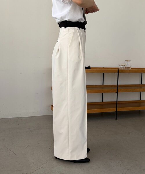 CAPRICIEUX LE'MAGE(カプリシューレマージュ)の「〈C.L〉バイカラーウエストパンツ(その他パンツ・レディース・ホワイト/ブラック/ベージュ・38/36)」の21枚目の写真