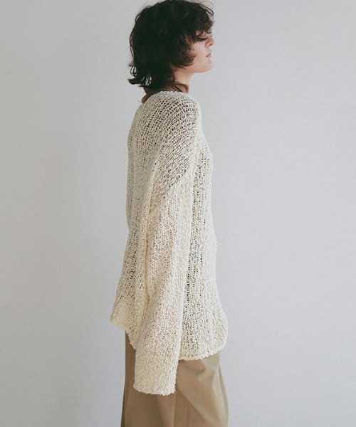 ETRE TOKYO(エトレトウキョウ)の「スラブヤーンローゲージニットプルオーバー(ニット/セーター・レディース・クリーム/ピンク/ネイビー・FREE)」の5枚目の写真