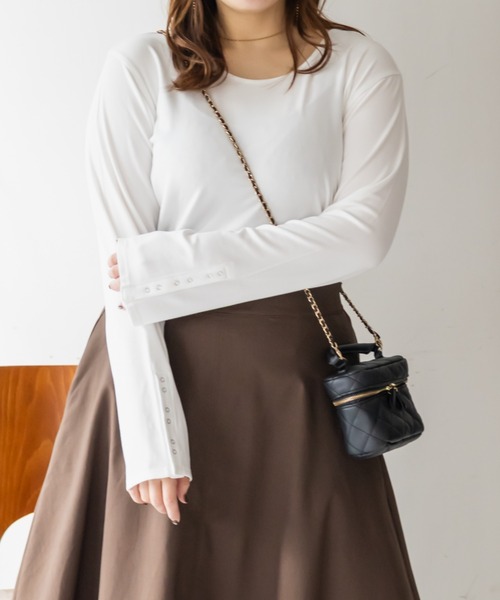 CLETTE（クレット）の「CLETTEオリジナルスナップボタン2WAYカットソー（Tシャツ/カットソー・レディース・ブラック/オフホワイト/グレー・LL/3L/4L）」の3枚目の写真