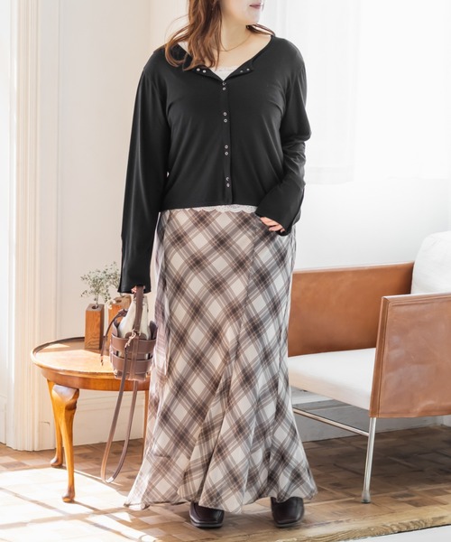 CLETTE（クレット）の「CLETTEオリジナルスナップボタン2WAYカットソー（Tシャツ/カットソー・レディース・ブラック/オフホワイト/グレー・LL/3L/4L）」の10枚目の写真