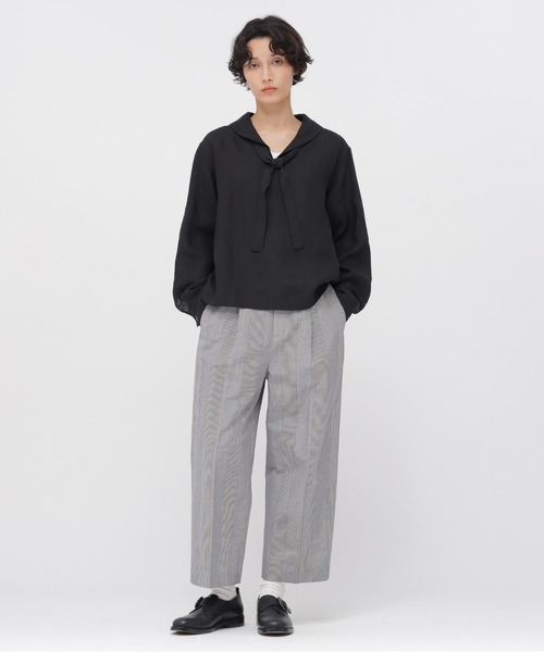 MARGARET HOWELL（マーガレットハウエル）の「SHIRTING LINEN（シャツ/ブラウス・レディース・オフホワイト/レッド/ブラック・2/1）」の15枚目の写真