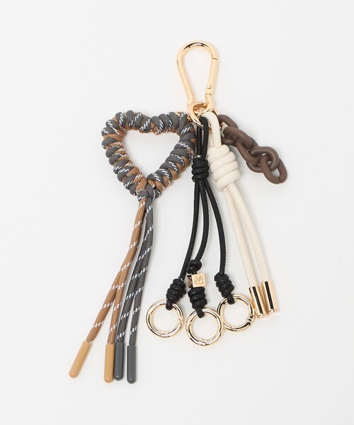 VIOLAd'ORO（ヴィオラドーロ）の「＜VIOLAd’ORO＞コード ハート バッグチャーム（キーケース/キーアクセサリー・レディース・ダークグレー/ブラウン系・FREE）」の5枚目の写真