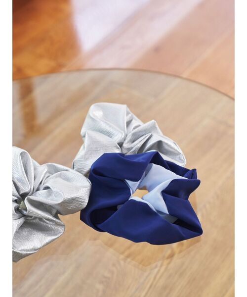 ELENDEEK（エレンディーク）の「【ELENDEEK×jardin des cheveux】シュシュ（シュシュ・レディース・ブルー/シルバー・FREE）」の11枚目の写真