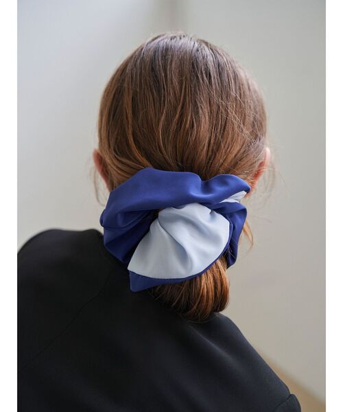 ELENDEEK（エレンディーク）の「【ELENDEEK×jardin des cheveux】シュシュ（シュシュ・レディース・ブルー/シルバー・FREE）」の13枚目の写真