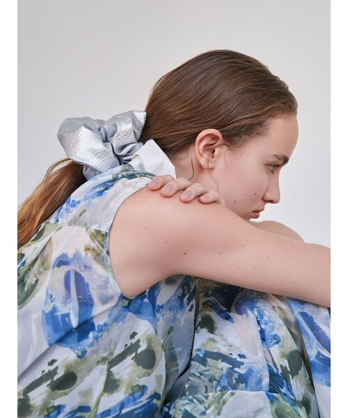 ELENDEEK（エレンディーク）の「【ELENDEEK×jardin des cheveux】シュシュ（シュシュ・レディース・ブルー/シルバー・FREE）」の5枚目の写真