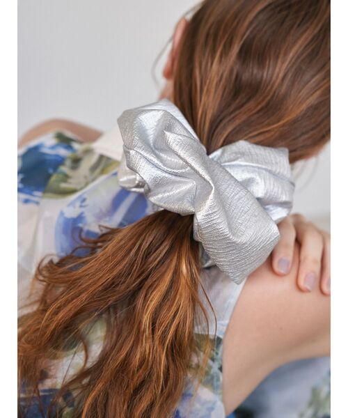 ELENDEEK（エレンディーク）の「【ELENDEEK×jardin des cheveux】シュシュ（シュシュ・レディース・ブルー/シルバー・FREE）」の6枚目の写真