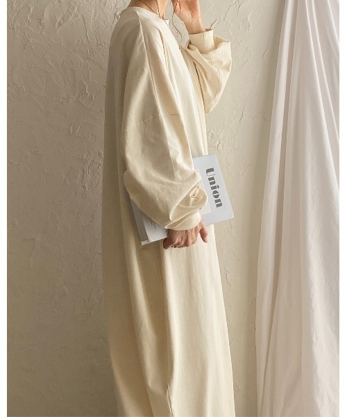 She's Closet(シーズクローゼット)の「長袖 オーバーサイズ ドルマンスリーブ ボリューム ロングTシャツワンピース(ワンピース・レディース・アイボリー/ブラック/杢グレー・FREE)」の20枚目の写真
