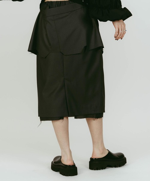 Knuth Marf(クヌースマーフ)の「Knuth Marf/クヌースマーフ cut layered mid length skirt(スカート・レディース・チャコールグレー/ブラック・SMALL/X-SMALL)」の14枚目の写真