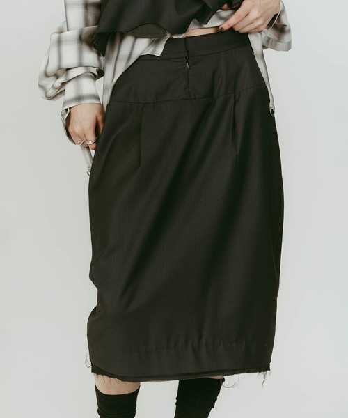 Knuth Marf(クヌースマーフ)の「Knuth Marf/クヌースマーフ cut layered mid length skirt(スカート・レディース・チャコールグレー/ブラック・SMALL/X-SMALL)」の16枚目の写真