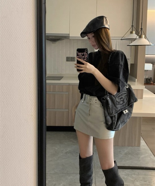ViViDAY(ビビデー)の「バックラインストーン天使の羽 ビッグtシャツ(Tシャツ/カットソー・レディース・ダークグレー・M)」の9枚目の写真