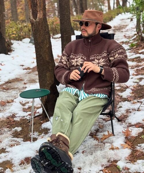 FAKE CAMPER（フェイクキャンパー）の「雪の花ジャガードノルディックニットジップアップ[BROWN]（カーディガン/ボレロ・メンズ・ブラウン・X-LARGE/MEDIUM/LARGE）」の6枚目の写真